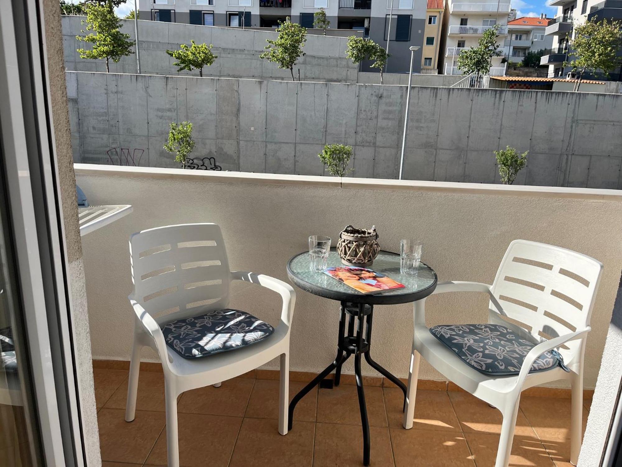 Apartments Znjan Сплит Экстерьер фото